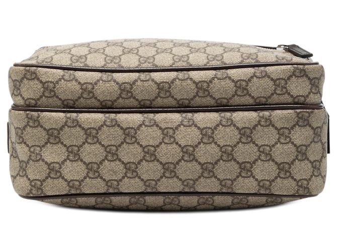 Bolsa transversal Gucci GG Supreme bege - vista 3