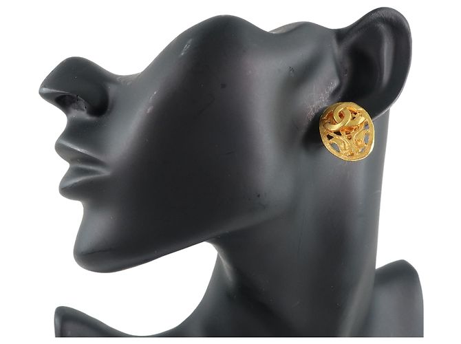 Orecchini a clip ovali Chanel CC placcati oro D'oro - vista 7