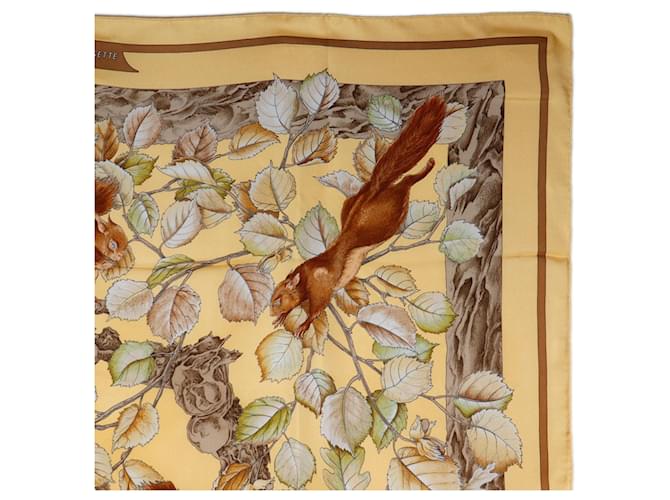 Sciarpa in seta Hermès Casse Noisette 90 Marrone - vista 4