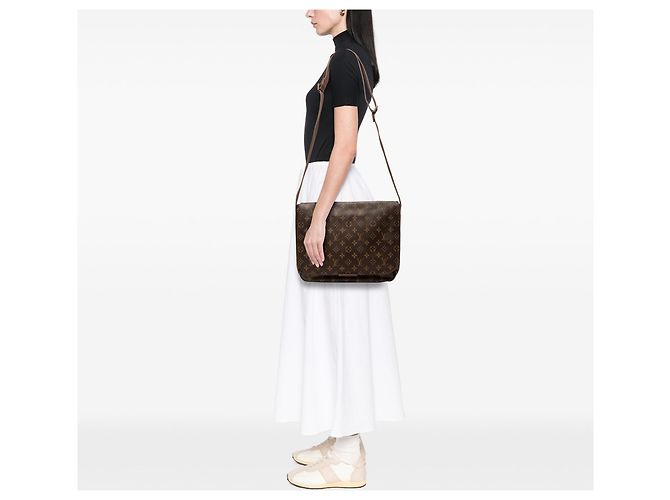 Borsa a tracolla Louis Vuitton Monogram Beaubourg Messenger MM marrone - vista 10