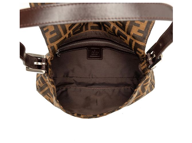 Fendi Baguette Schultertasche aus braunem Zucca Canvas - Ansicht 4