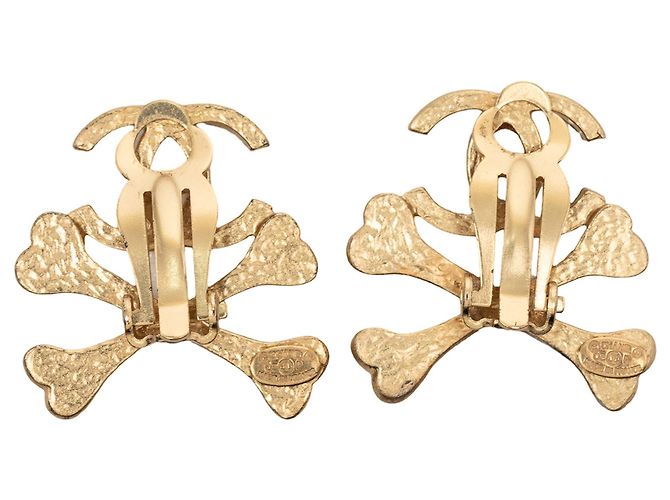 Orecchini a clip Chanel Gold Plated CC Lacquered Crossbones placcati in oro D'oro - vista 2