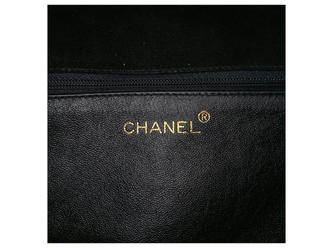 Borsa a tracolla Chanel in scamosciato trapuntato con nappa nera Nero - vista 5