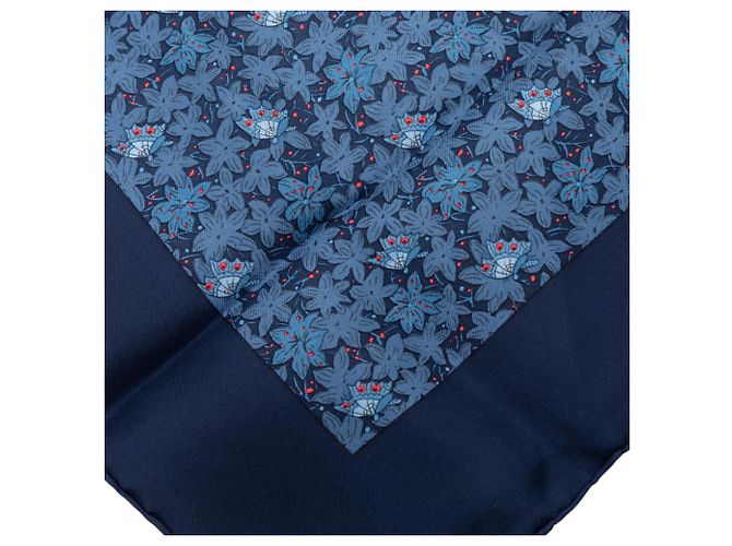 Sciarpa in seta 90 Hermès blu con fiori e farfalle - vista 5