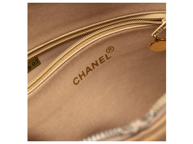 Borsa a tracolla Chanel CC Caviar Two Way Zip color Tan Cammello - vista 5