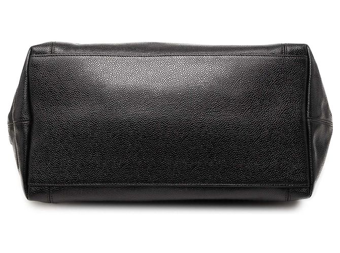 Tote Chanel CC Caviar negro - vista 3
