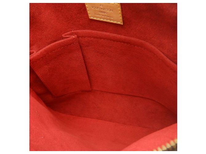 Borsa a tracolla Louis Vuitton Monogram Coussin GM marrone - vista 5