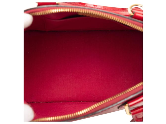 Borsa Louis Vuitton Monogram Vernis Alma BB Rosso - vista 4