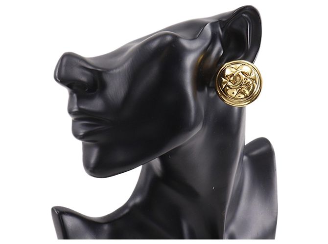 Orecchini a cerchio trapuntati Chanel CC placcati oro D'oro - vista 10