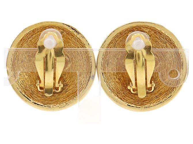 Orecchini a cerchio trapuntati Chanel CC placcati oro D'oro - vista 3