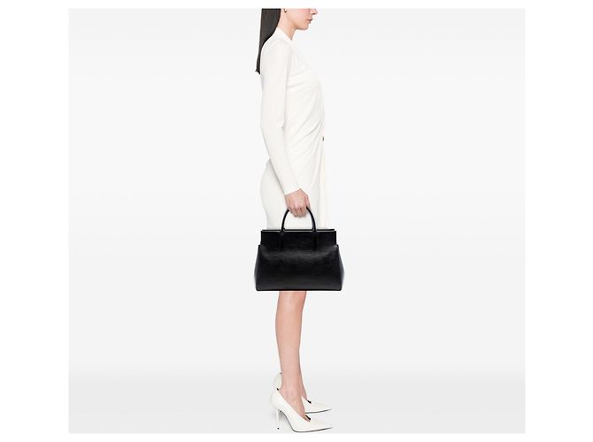 Bolso Louis Vuitton Epi Marly MM negro - vista 7