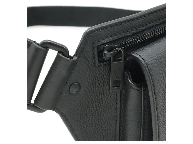 Borsa a tracolla nera Louis Vuitton Aerogram Takeoff Sling Belt Bag Nero - vista 6