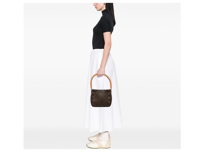 Borsa a tracolla Louis Vuitton Monogram Looping MM marrone - vista 7