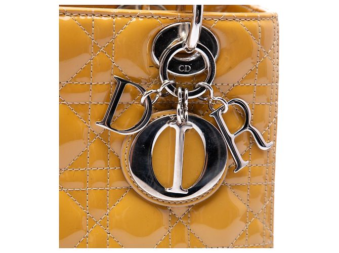 Borsa Lady Dior Medium in vernice cannage giallo - vista 5