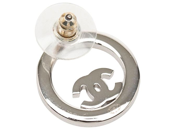 Orecchini Chanel CC in ottone e strass argento con chiusura a pressione - vista 3