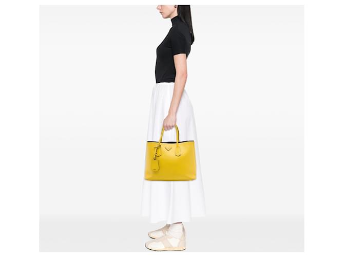 Borsa Double Saffiano Medium gialla Prada Giallo - vista 6
