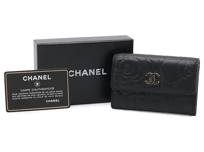 Tarjetero Chanel CC de piel gofrada negra con Camelia Negro - vista 9