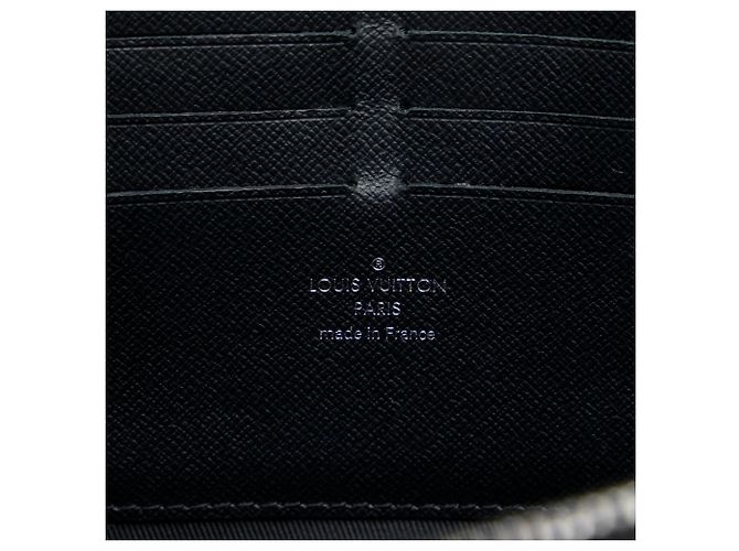 Portafoglio Crossbody Soft Trunk Louis Vuitton Monogram Eclipse Nero - vista 6