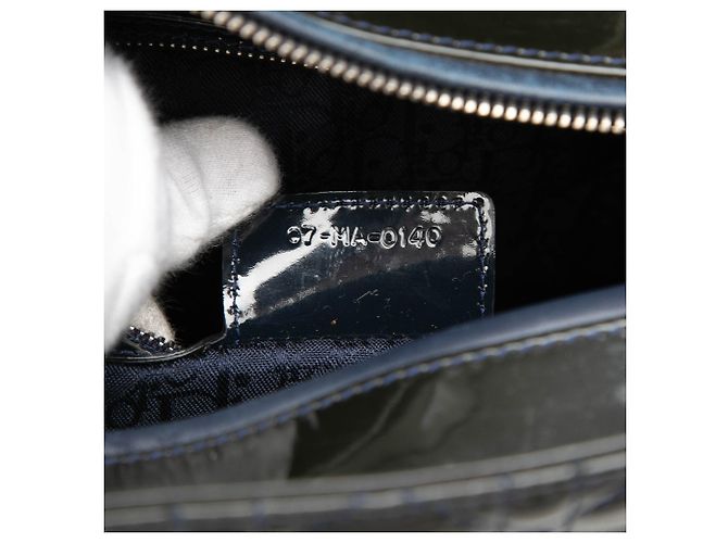 Borsa Lady Dior Large in vernice blu cannage - vista 6