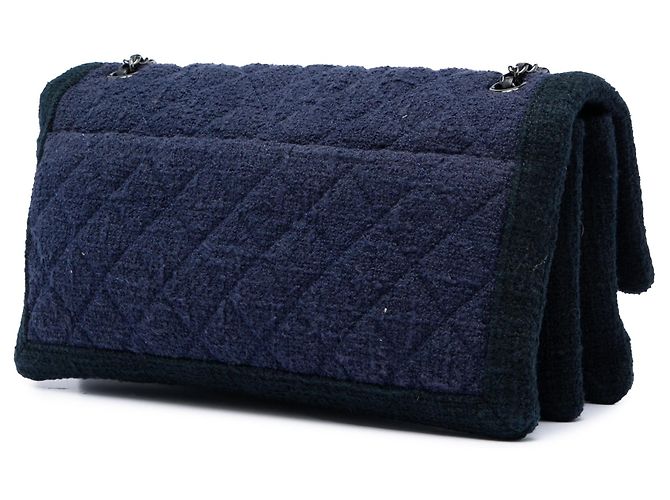 Borsa a tracolla Chanel CC in tweed matelassé blu con patta a fisarmonica - vista 2