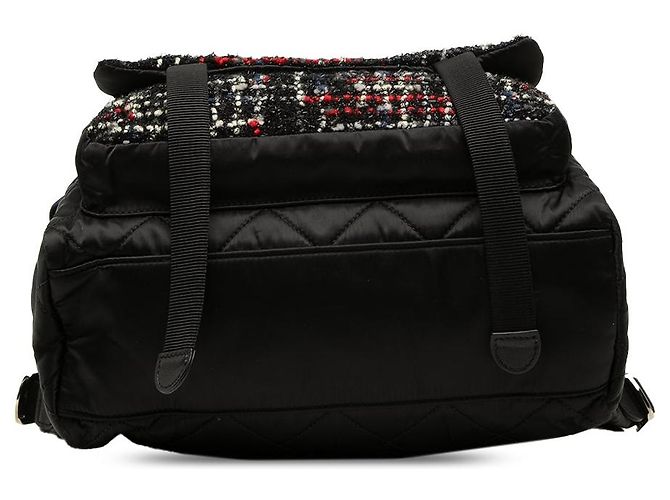 Zaino Chanel Quilted Nylon and Tweed Astronaut Essentials nero - vista 3