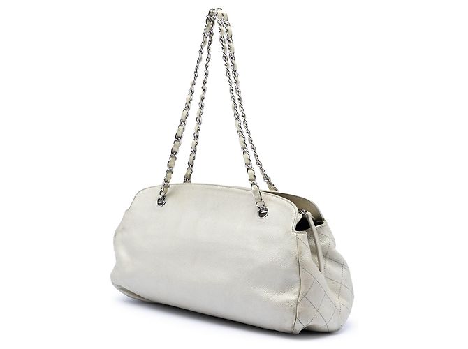 Borsa a tracolla Chanel CC Caviar Bianca Bianco - vista 2