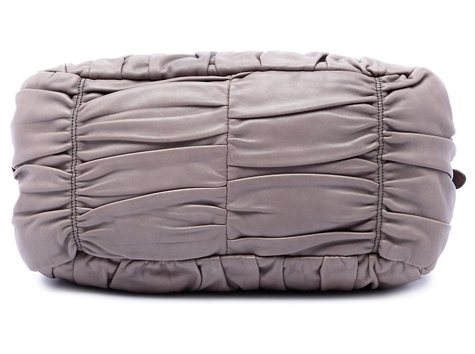 Bolsa satchel em nappa gaufre cinza Prada - vista 3