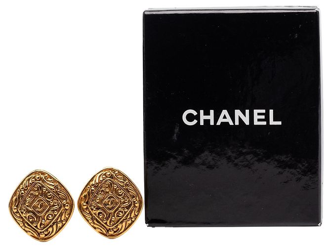 Orecchini a clip Chanel CC placcati oro e diamanti D'oro - vista 4