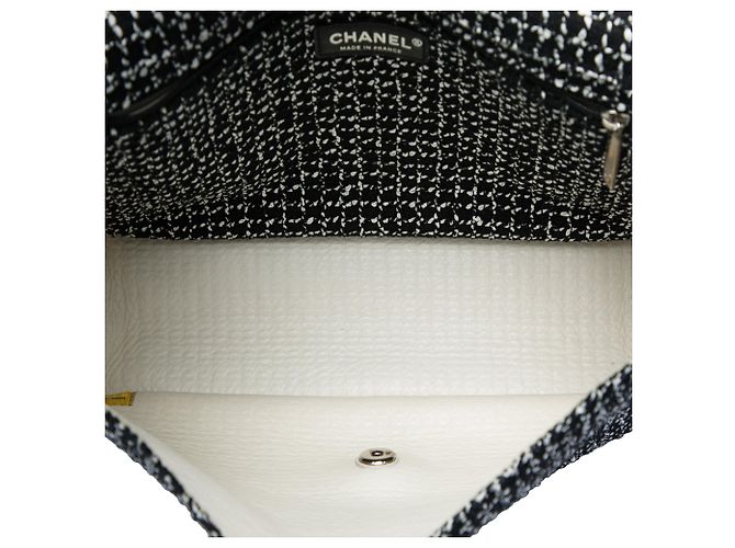 Borsa a tracolla Chanel Jumbo Classic Single Flap in tweed e pelle di vitello nera Nero - vista 4
