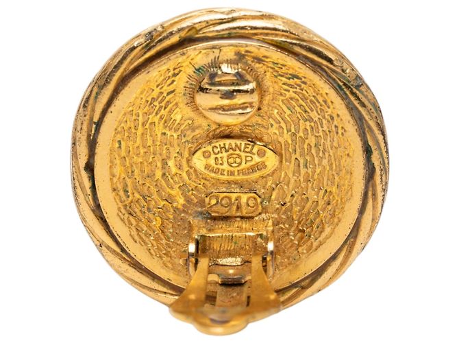 Orecchini a clip rotondi Chanel CC placcati oro D'oro - vista 3