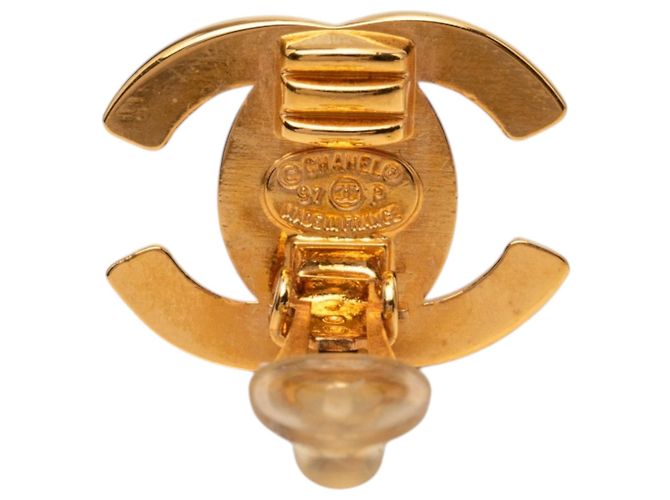 Orecchini a clip Chanel CC placcati oro con chiusura a vite D'oro - vista 3