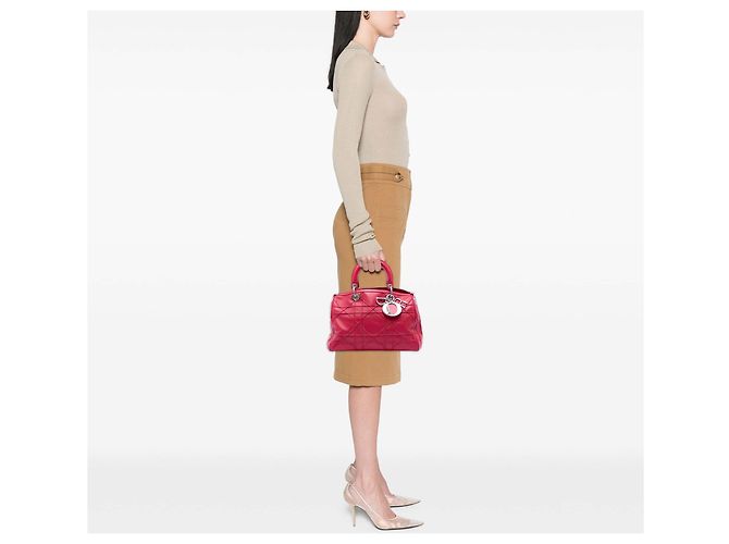 Borsa Granville Cannage Polochon in agnello rosso Dior - vista 6