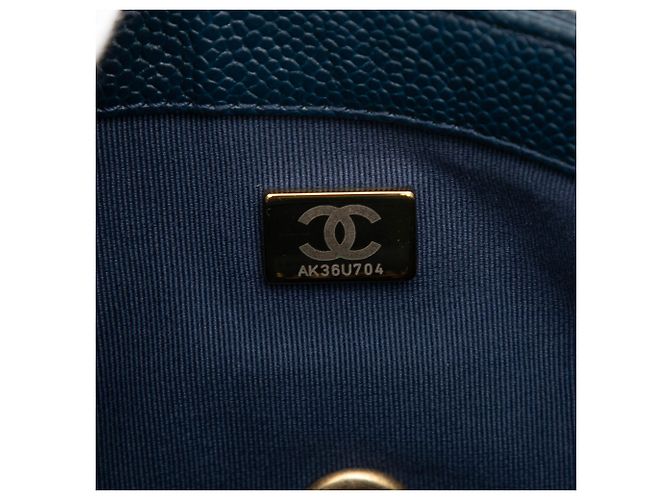 Borsa a tracolla Chanel Mini Quilted Caviar Chain Soul Flap blu - vista 6