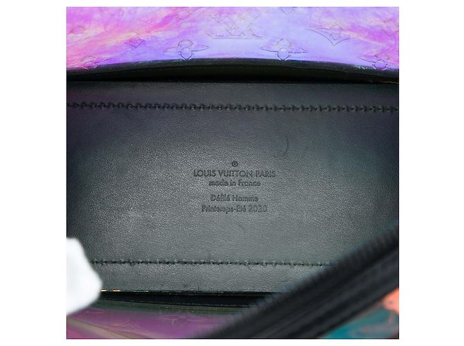 Bolso bandolera Louis Vuitton Monogram Prism Soft Trunk negro - vista 4