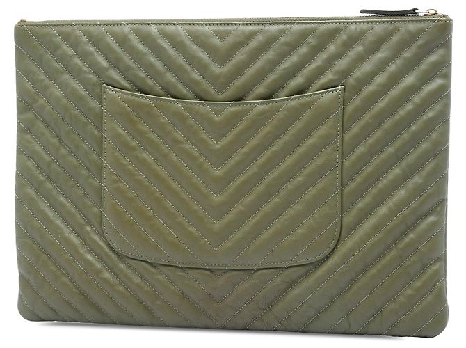 Clutch Chanel Large CC Chevron Calfskin O Case Verde - vista 2