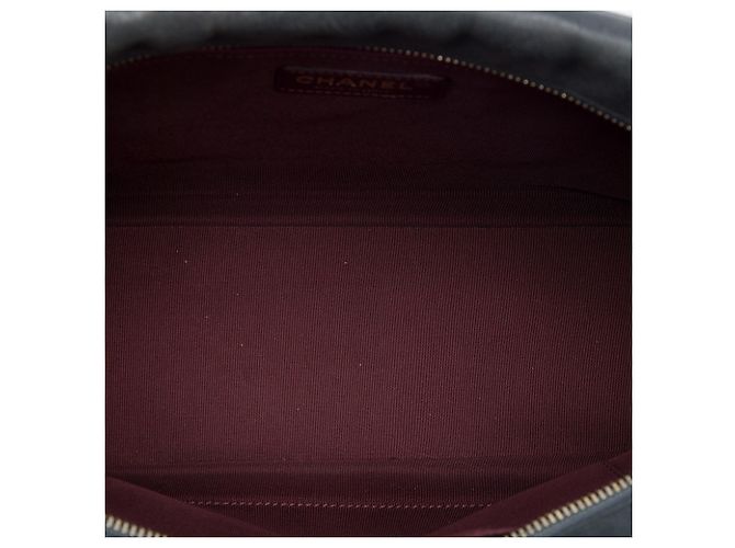 Chanel CC gesteppte irisierende Kalbsleder Whipstitch Camera Bag in Schwarz - Ansicht 4