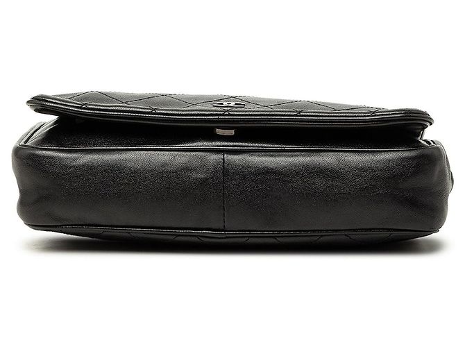 Wallet On Chain Borsa crossbody Chanel CC in agnello trapuntato nero - vista 3