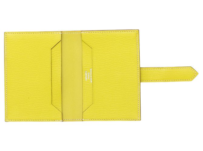 Tarjetero Hermès Bearn en cuero Epsom Amarillo - vista 7