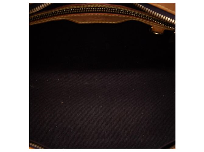 Borsa Louis Vuitton Monogram Vernis Brea MM Viola Porpora - vista 4