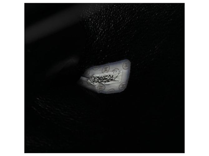 Borsa a tracolla Chanel Small Square in agnello nero con patta dritta a flap singolo - vista 7