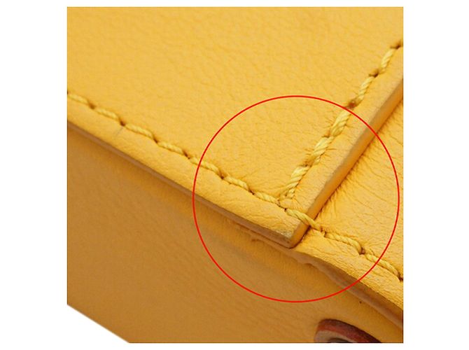 Borsa verticale in pelle Louis Vuitton Yellow Box Trunk Giallo - vista 11
