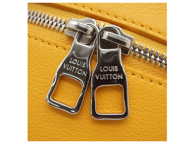 Borsa verticale in pelle Louis Vuitton Yellow Box Trunk Giallo - vista 13