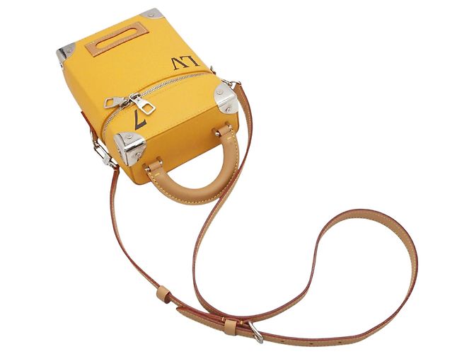 Borsa verticale in pelle Louis Vuitton Yellow Box Trunk Giallo - vista 17