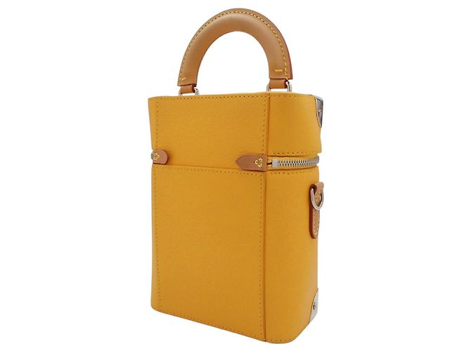 Borsa verticale in pelle Louis Vuitton Yellow Box Trunk Giallo - vista 2