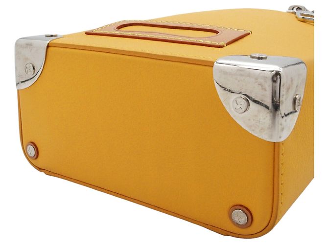 Borsa verticale in pelle Louis Vuitton Yellow Box Trunk Giallo - vista 3