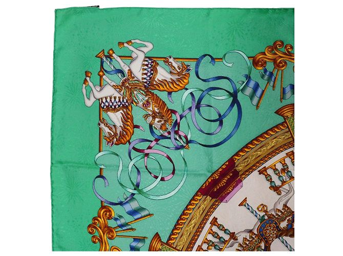 Sciarpa in seta Hermès Luna Park Green 90 Scarves Verde - vista 4