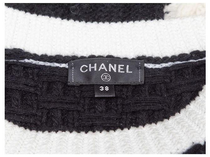 Schwarz-Weiß Chanel 2021 Metiers d'Art Woll- und Kaschmir-CC-Pullover Größe FR 38 - Ansicht 5