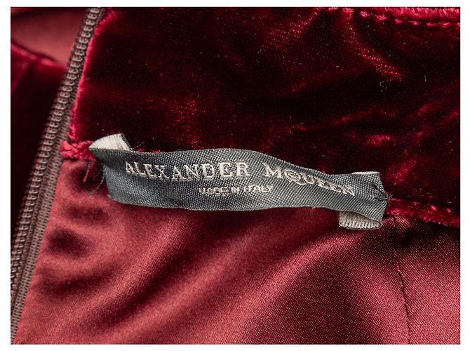Burgundy Alexander McQueen Samtkleid mit Gürtel Größe IT 40 Rot - Ansicht 5