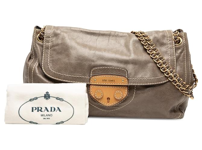 Borsa a tracolla Prada Vitello Shine Push Lock marrone - vista 7