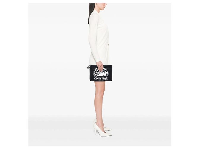 Clutch Chanel Medium Canvas La Pausa Zip O Case Nera Nero - vista 7